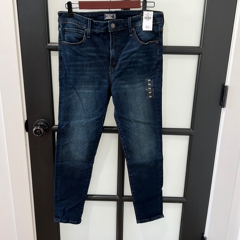 Abercrombie and Fitch Simone High Rise Super Skinny size 30/10